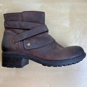 Clarks brown leather boots, Women's 10